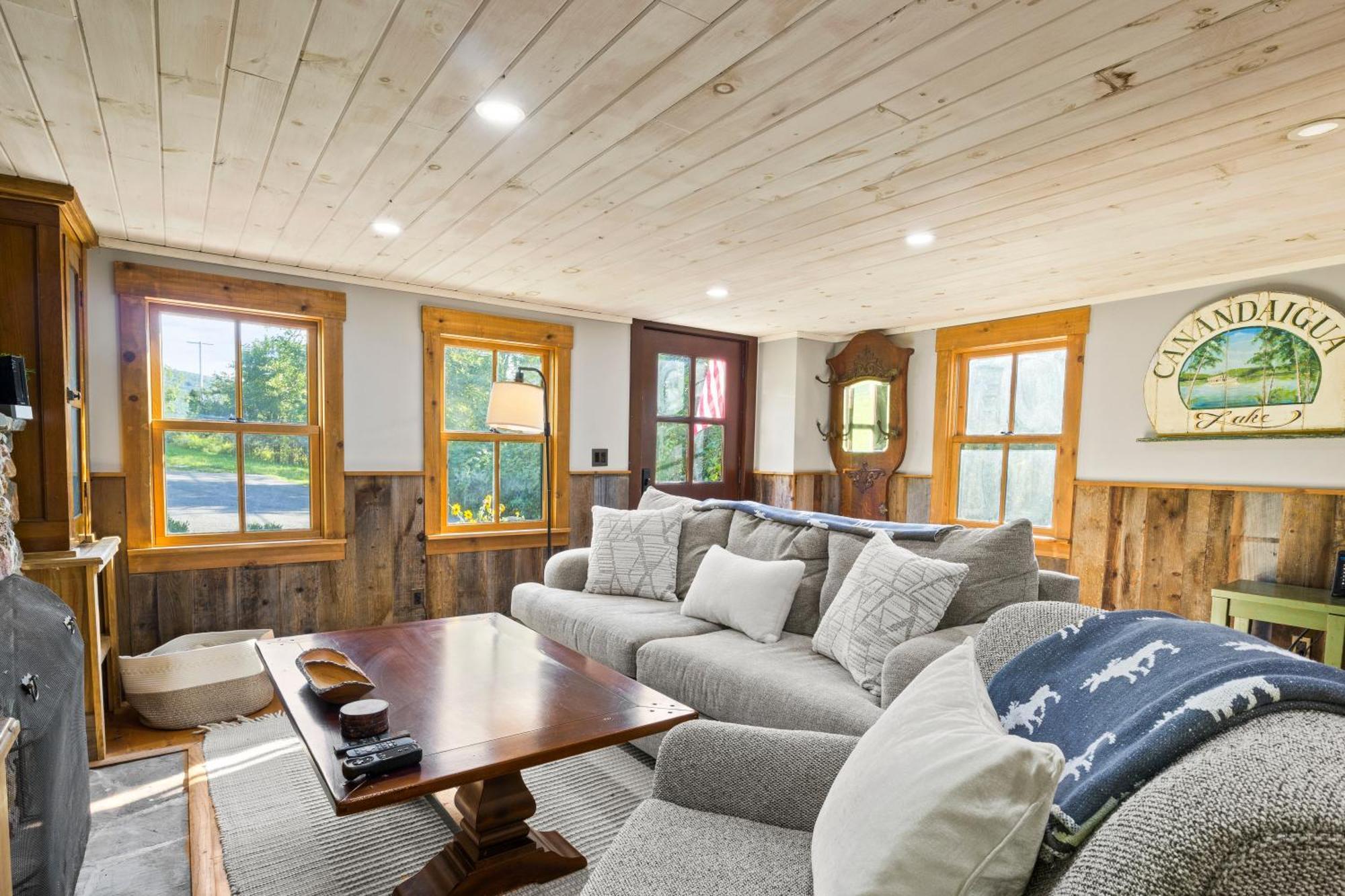 Cozy Two Bedroom Home On Canandaigua Lake Rushville Экстерьер фото